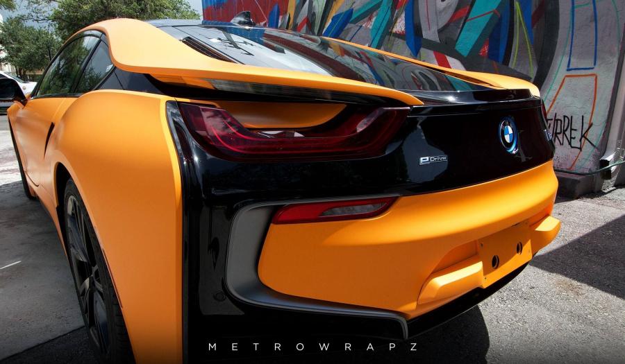  BMW i8 Matte Orange by MetroWrapz 2016 года  (фото 4 из 8)